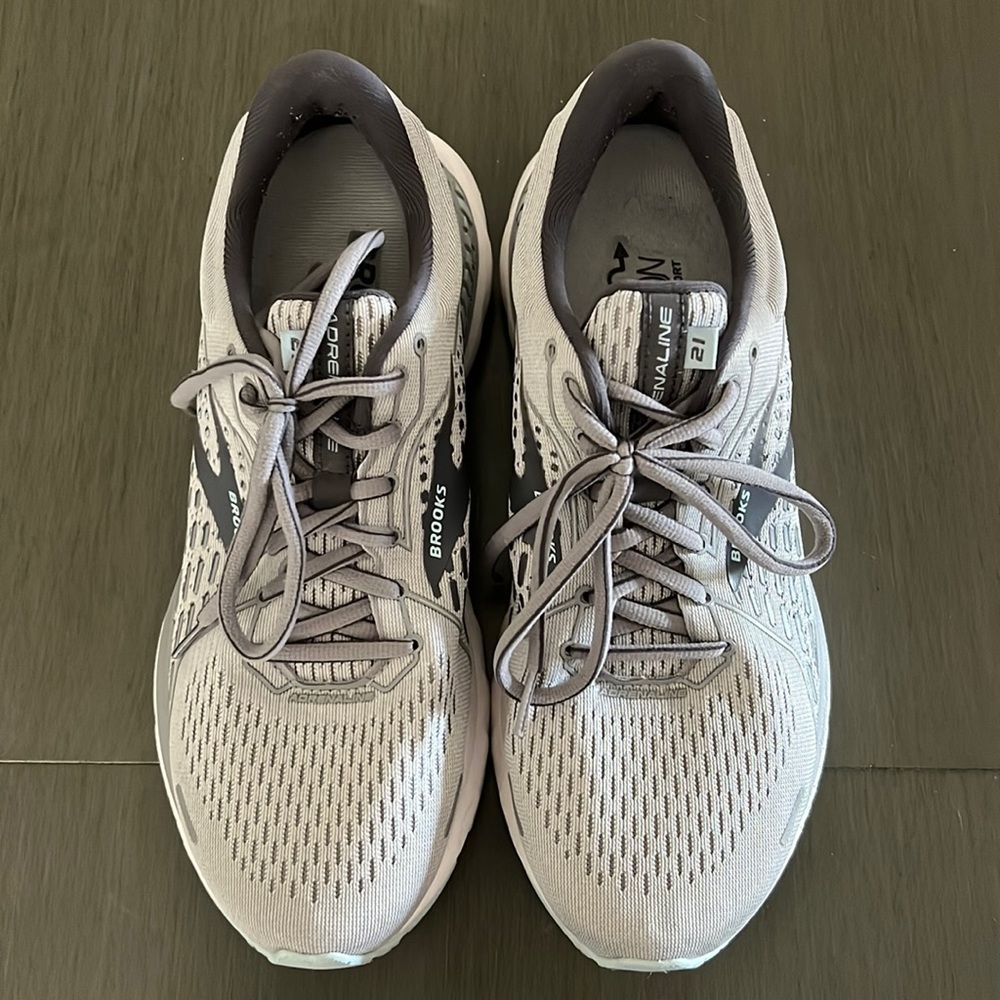 Brooks Adrenaline 21